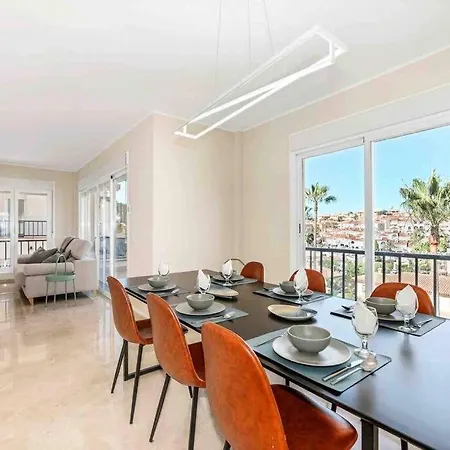 4 Bed Detached Close To Golf & With Shared Pool. Villa Malaga