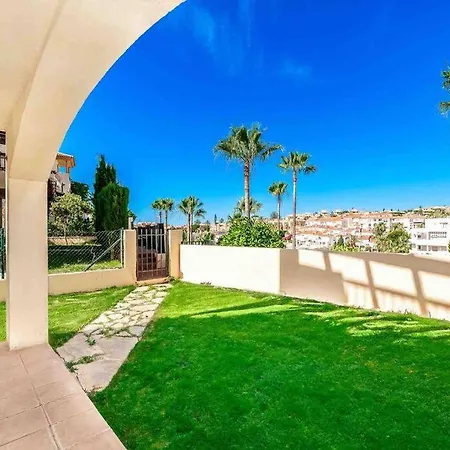 4 Bed Detached Close To Golf & With Shared Pool. Villa *